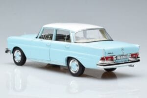 Mercedes 220 S W111 Niebieski Norev 1:18 183920 Metal — zdjęcie 6 z 7