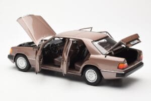 Mercedes 230E W124 Rosewood Metallic Dealer Edition Norev 1:18 B66040697 Metal — zdjęcie 5 z 8