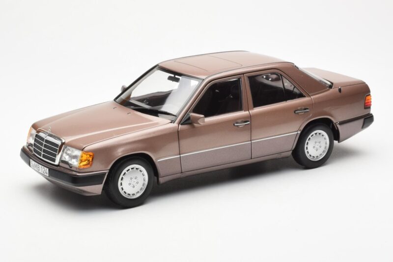 Mercedes 230E W124 Rosewood Metallic Dealer Edition Norev 1:18 B66040697 Metal