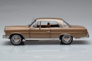 Mercedes 250 SE Coupe W111 Złoty Metaliczny Norev 1:18 183759 Metal — zdjęcie 4 z 7