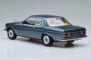 Mercedes 280 CE C123 Niebieski Otto 1:18 OT627 Żywica — zdjęcie 5 z 6