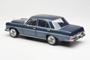 Mercedes 280 SE W108 Ciemnoniebieski Metalik Norev 1:18 183534 Metal — zdjęcie 7 z 8