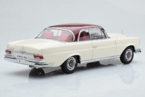 Mercedes 280 SE W108 Biały AUTOart 1:18 76287 Metal — zdjęcie 4 z 8