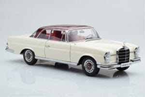 Mercedes 280 SE W108 Biały AUTOart 1:18 76287 Metal — zdjęcie 6 z 8