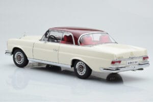 Mercedes 280 SE W108 Biały AUTOart 1:18 76287 Metal — zdjęcie 7 z 8