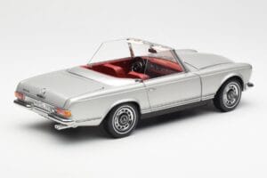 Mercedes 280 SL W113 Pagoda Srebrny Schuco 1:18 450035000 Metal — zdjęcie 3 z 8