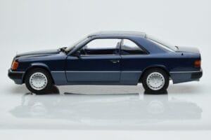 Mercedes 300 CE-24 C124 Coupe Nautical Niebieski Limitowana Edycja Norev 1:18 183882 Metal — zdjęcie 4 z 7