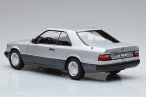 Mercedes 300 CE-24 C124 Coupe Srebrny Norev 1:18 183880 Metal — zdjęcie 6 z 7