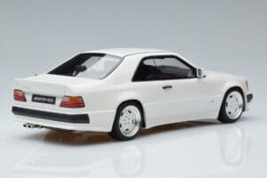 Mercedes 300 CE C124 AMG The Hammer Arctic Biały Otto 1:18 B66040639 Żywica — zdjęcie 2 z 6