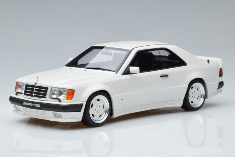 Mercedes 300 CE C124 AMG The Hammer Arctic Biały Otto 1:18 B66040639 Żywica