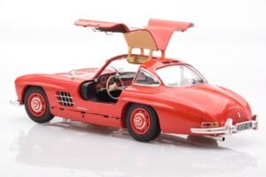 Mercedes 300 SL W198 Gullwing Czerwony Minichamps 1:18 110037211 Metal — zdjęcie 5 z 8