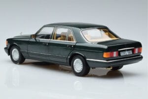 Mercedes 560 SEL W126 Ciemna Zieleń Metalik Norev 1:18 B66040682 Metal — zdjęcie 6 z 7