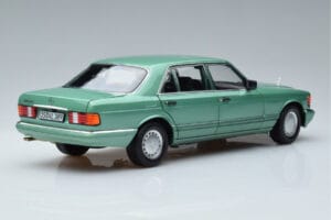 Mercedes 560 SEL W126 Jasnozielony Norev 1:18 183469 Metal — zdjęcie 3 z 7