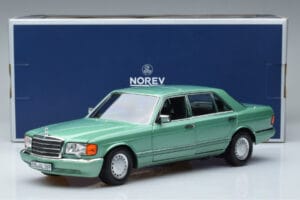 Mercedes 560 SEL W126 Jasnozielony Norev 1:18 183469 Metal — zdjęcie 7 z 7