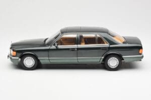 Mercedes 560 SEL W126 Night Zielony Metaliczny Dealer Edition Norev 1:18 B66040626 Metal — zdjęcie 4 z 8