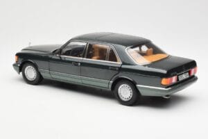 Mercedes 560 SEL W126 Night Zielony Metaliczny Dealer Edition Norev 1:18 B66040626 Metal — zdjęcie 7 z 8
