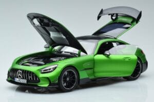 Mercedes AMG GT C190 Black Series Zielony Hell Magno Limitowana Edycja Norev 1:18 183903 Metal — zdjęcie 2 z 7