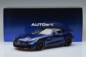 Mercedes AMG GT R C190 Brylantowy Niebieski AUTOart 1:18 76334 Metal — zdjęcie 7 z 7