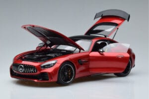 Mercedes AMG GT R C190 Kardynalna Czerwień AUTOart 1:18 76331 Metal — zdjęcie 2 z 7