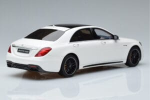 Mercedes AMG S63 W222 Diamond Biały GT Spirit 1:18 B66965714 Żywica — zdjęcie 2 z 6