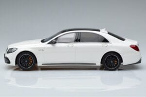 Mercedes AMG S63 W222 Diamond Biały GT Spirit 1:18 B66965714 Żywica — zdjęcie 3 z 6