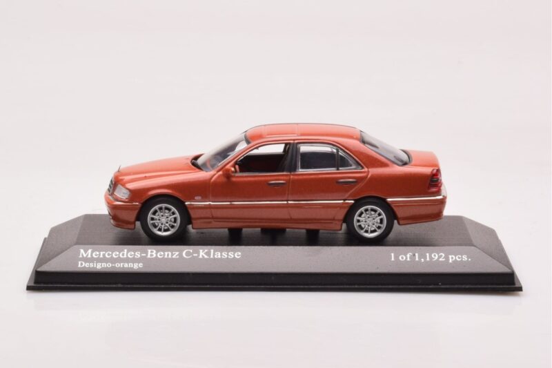 Mercedes C-Class W202 C240 Pomarańczowy Metaliczny Minichamps 1:43 430037000 Metal
