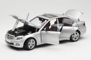 Mercedes C-Class W204 Avantgarde Srebrny AUTOart 1:18 B66962368 Metal — zdjęcie 2 z 8