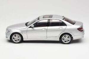 Mercedes C-Class W204 Avantgarde Srebrny AUTOart 1:18 B66962368 Metal — zdjęcie 4 z 8