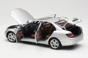 Mercedes C-Class W204 Avantgarde Srebrny AUTOart 1:18 B66962368 Metal — zdjęcie 5 z 8