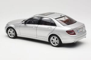 Mercedes C-Class W204 Avantgarde Srebrny AUTOart 1:18 B66962368 Metal — zdjęcie 7 z 8