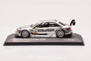 Mercedes C-Class W204 DTM Team AMG Mercedes #8 R. Schumacher DTM 2010 Minichamps 1:43 400103908 Metal