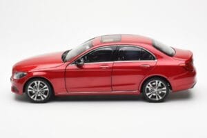 Mercedes C-Class W205 Czerwony Metaliczny Asia Exclusive Norev 1:18 183835 Metal — zdjęcie 4 z 8