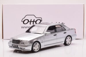 Mercedes C36 AMG W202 Srebrny Otto 1:18 OT443 Żywica — zdjęcie 6 z 6