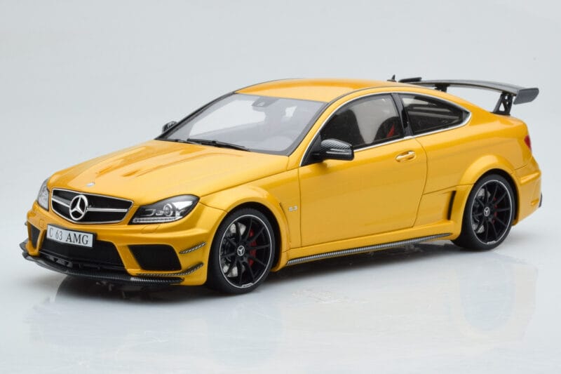 Mercedes C63 AMG W204 Black Series Złoty GT Spirit 1:18 GT034 Żywica