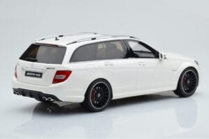 Mercedes C63 AMG S204 T-Model Biały GT Spirit 1:18 GT147 Żywica — zdjęcie 2 z 8