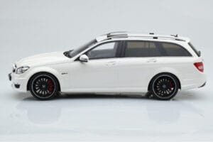 Mercedes C63 AMG S204 T-Model Biały GT Spirit 1:18 GT147 Żywica — zdjęcie 3 z 8
