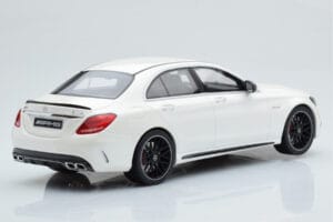 Mercedes C63S AMG W205 Biały GT Spirit 1:18 B66960370 Żywica — zdjęcie 2 z 6