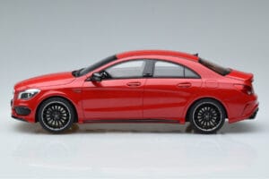Mercedes CLA 45 AMG C117 Jupiter Czerwony GT Spirit 1:18 GT031 Żywica — zdjęcie 3 z 6