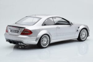Mercedes CLK63 AMG C209 Coupe Srebrny Otto 1:18 OT227 Żywica — zdjęcie 2 z 6