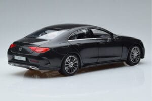 Mercedes CLS Coupe C257 Norev 1:18 B66960546 Metal — zdjęcie 3 z 7