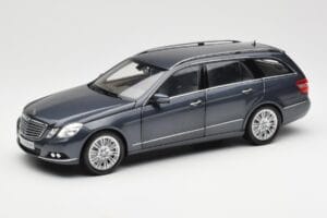 Mercedes E-Class S212 T-Model Tenorit Szary Metallic Minichamps 1:18 B66962447 Metal