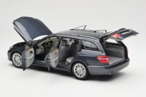 Mercedes E-Class S212 T-Model Tenorit Szary Metallic Minichamps 1:18 B66962447 Metal — zdjęcie 5 z 8