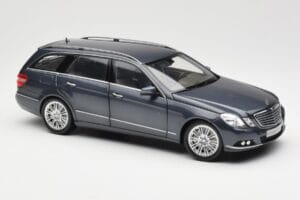 Mercedes E-Class S212 T-Model Tenorit Szary Metallic Minichamps 1:18 B66962447 Metal — zdjęcie 6 z 8