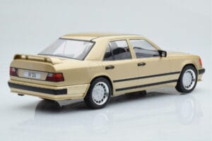Mercedes E-Class W124 Tuning Beżowy MCG 1:18 MCG18342 Metal — zdjęcie 2 z 6