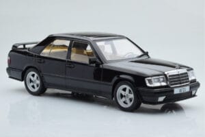 Mercedes E-Class W124 Tuning Czarny MCG 1:18 MCG18341 Metal — zdjęcie 4 z 6