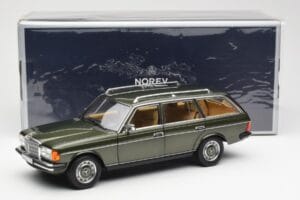 Mercedes 230T W123 T-Model Zielony Metalik Norev 1:18 183730 Metal — zdjęcie 8 z 8