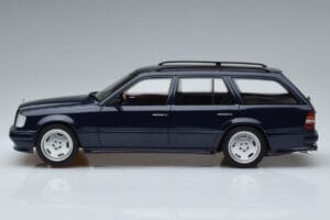 Mercedes E36 AMG S124 Niebieski Otto 1:18 OT753 Żywica — zdjęcie 3 z 6