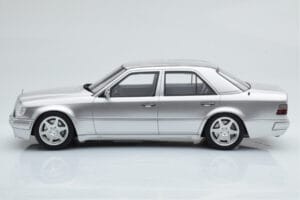 Mercedes E500 W124 Srebrny Otto 1:18 OT623 Żywica — zdjęcie 3 z 6