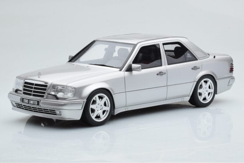 Mercedes E500 W124 Srebrny Otto 1:18 OT623 Żywica