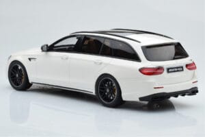 Mercedes AMG E63 S S213 T-Model Biały GT Spirit 1:18 GT795 Żywica — zdjęcie 5 z 6